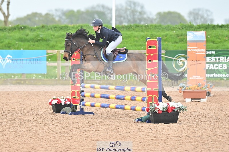 240505A-090550-03395 - Cls 1 Pony Intro 70cm