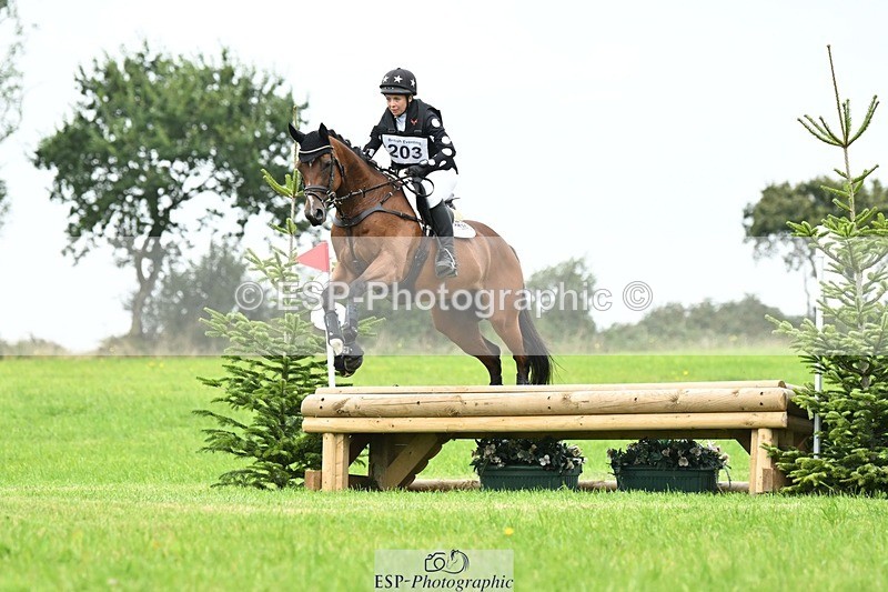 240831A-143628-04681 - 203-Roxi.Foster-CABLE.MOUNTAIN