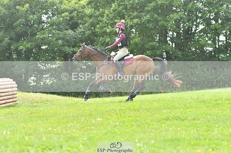 240803-145900-08099 - 173-Grace_Tucker-UPDOWN_DAI