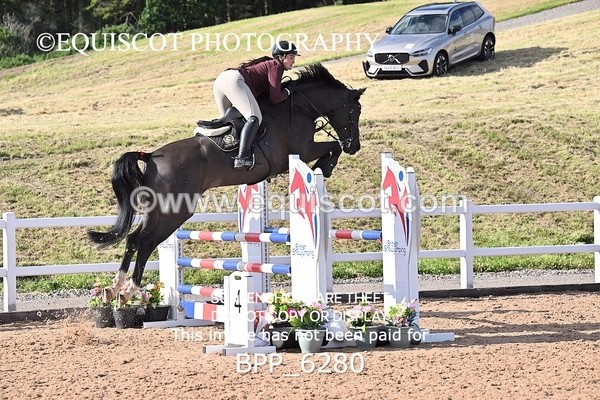 BPP_6280 - CLASS 11 THURS GFS Saddles Senior Newcomers/1.10m Open