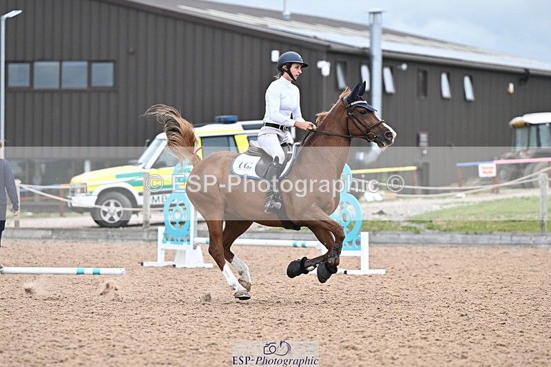 240828A-172103-01530 - Cls 6 National 1.30m and 1.40m