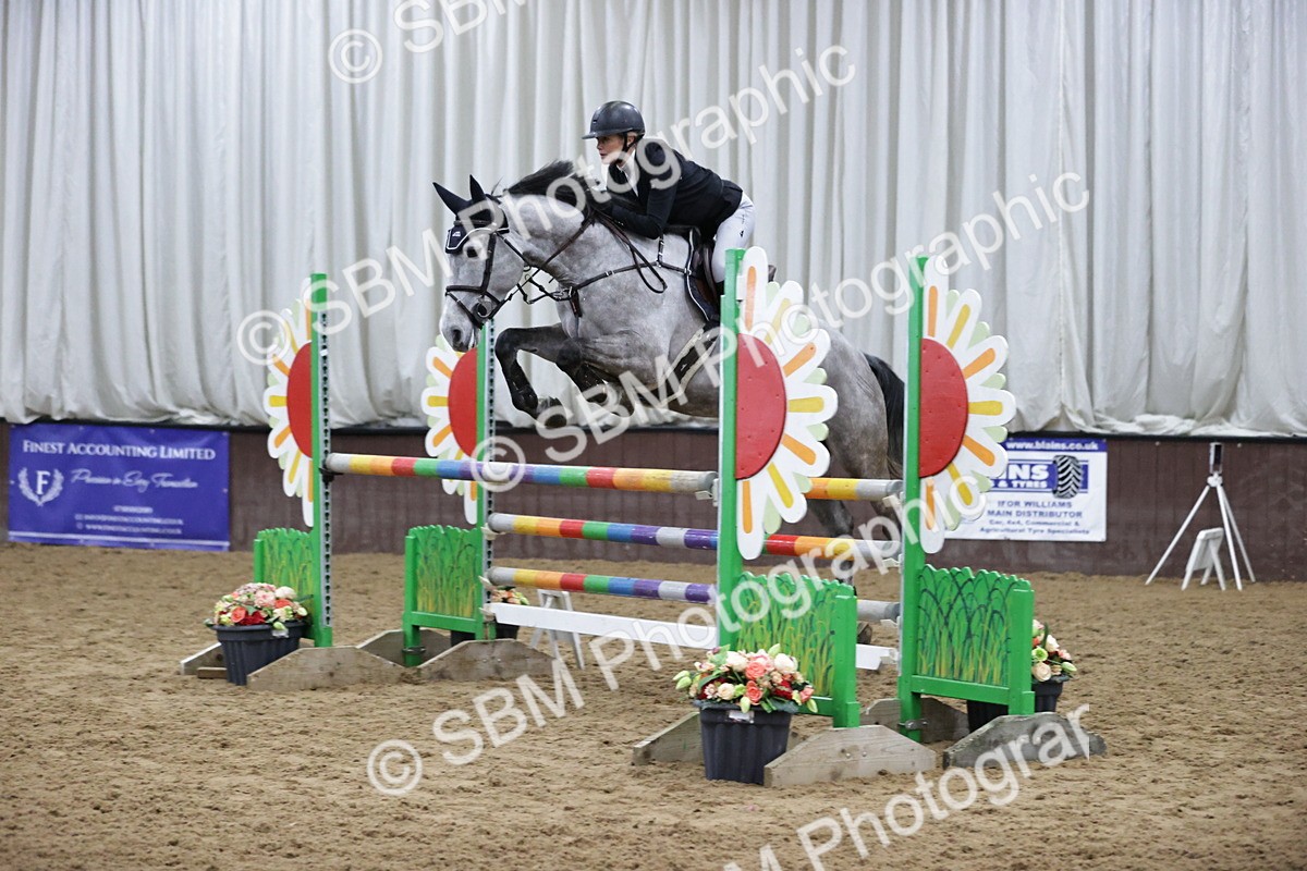 SBM_001397 - Class 4 - Senior Newcomers/ 1.10m Open