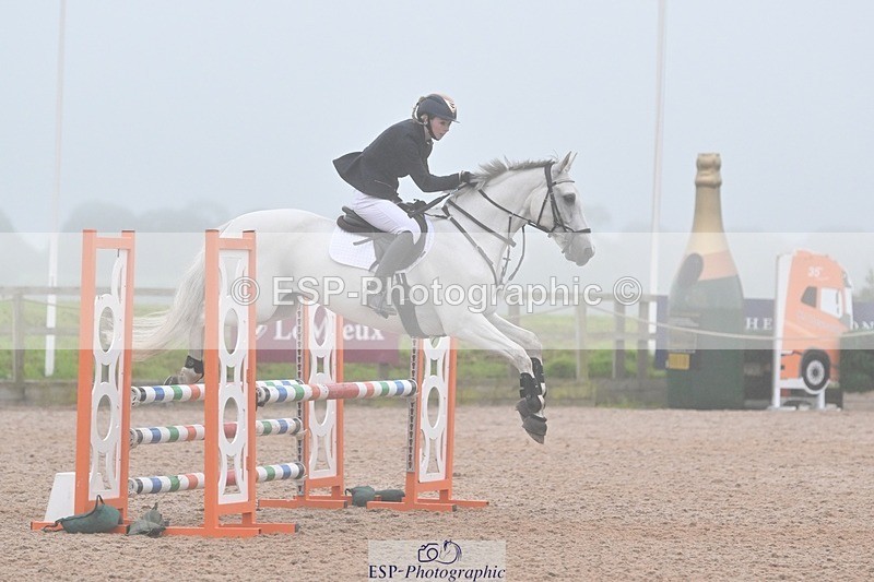 240813-194929-01041 - Classes 7 A&B 90cm