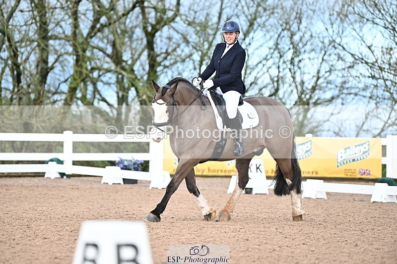 240218A-095957-04927 - 134-Abby.Hayes-Rathnagrew.Pride