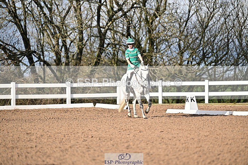 241214-111601-01347 - 105-Janine.Paterson-Machas.Grey