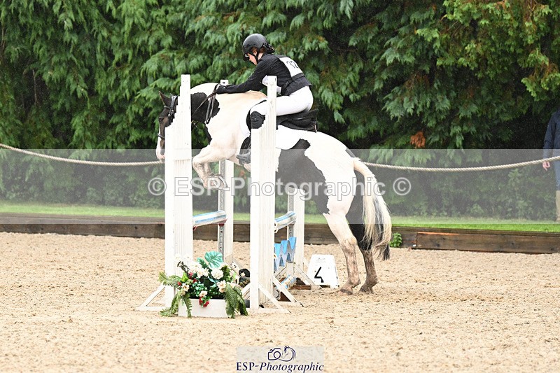 240824X-100455-23515 - 70cm Round 2 9.30 to 10.30