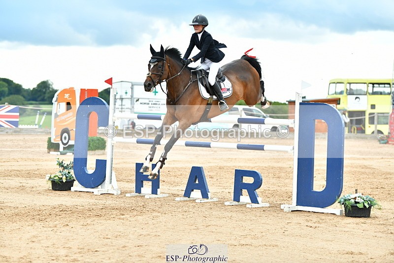 230720A-153839-03973 - Cls 9, 2 Star Big 1.40m Start to break