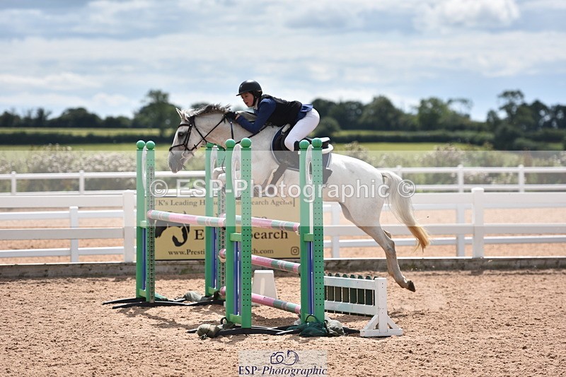 230806A-142804-02512 - Cls 22 Pony Foxhunter & 1.10m Open