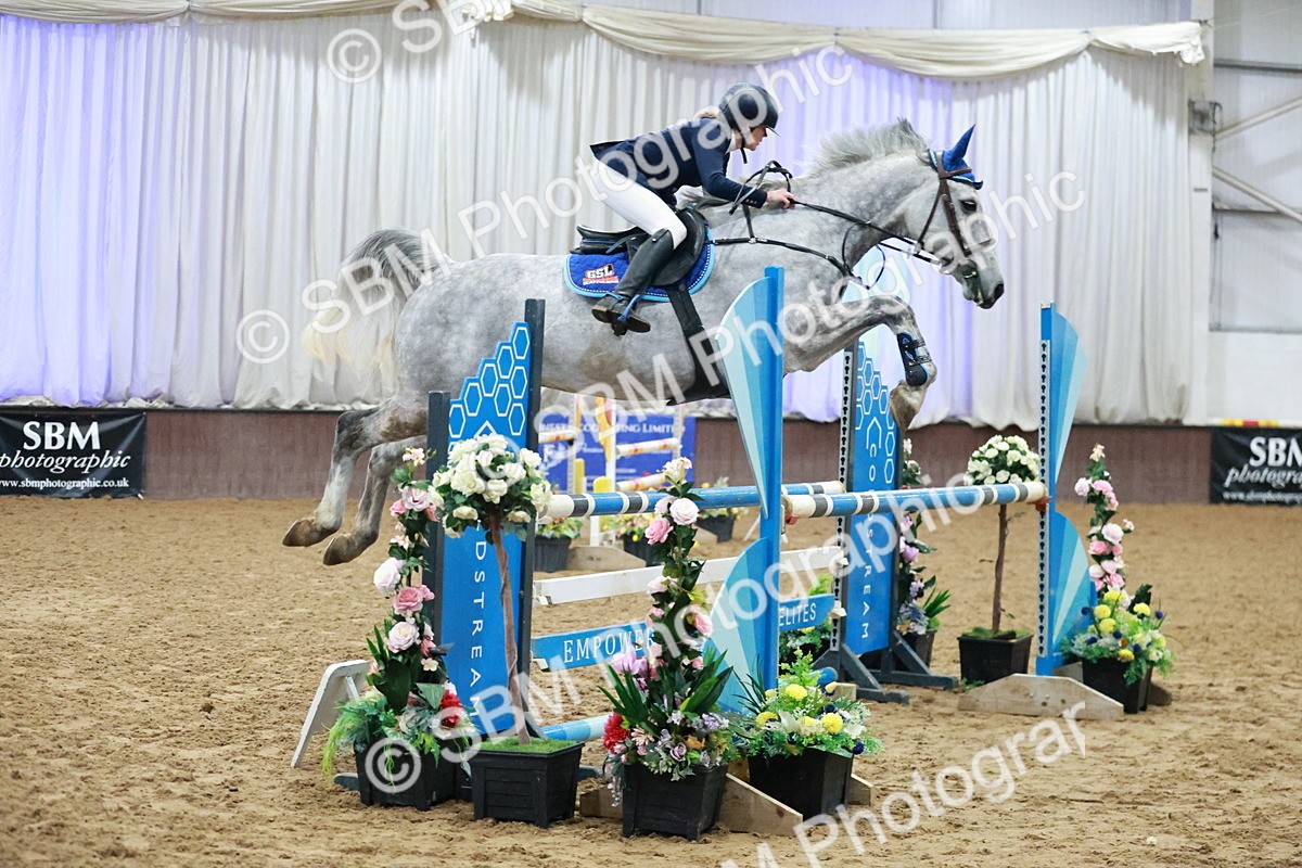 SBM_004385 - Class 17 - Senior Newcomers - 1.10m