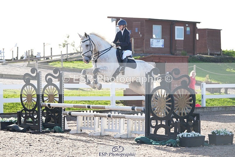 250911-090838-00028 - Cls 8 Clear Round