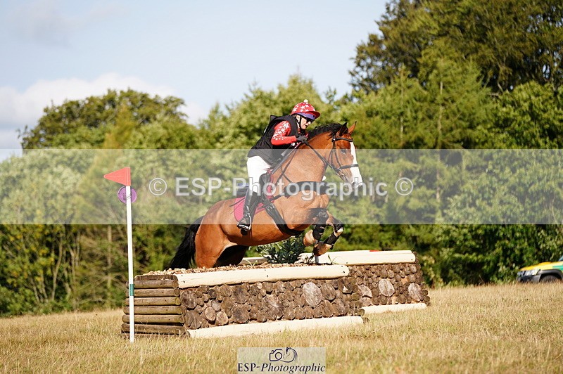 250803A-180210-18870 - S-870-Chris.Ellis-SKELWITH.BLUE.BELLE.AMOUR