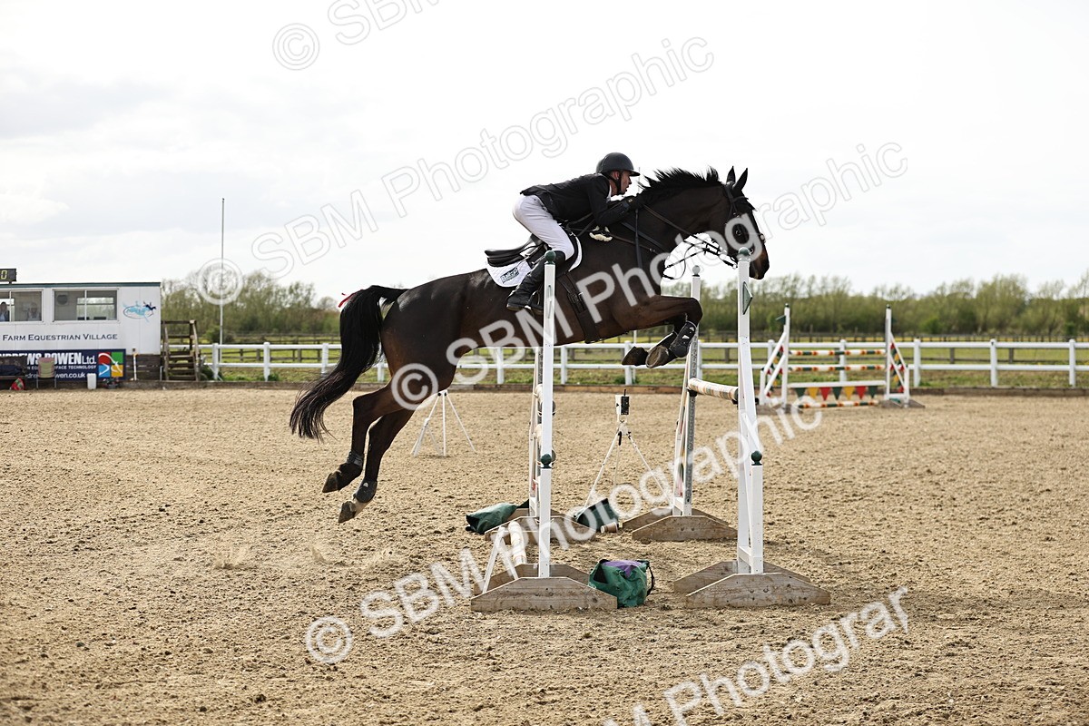 SBM_001401 - Class 5 -Senior Foxhunter - 1.20m