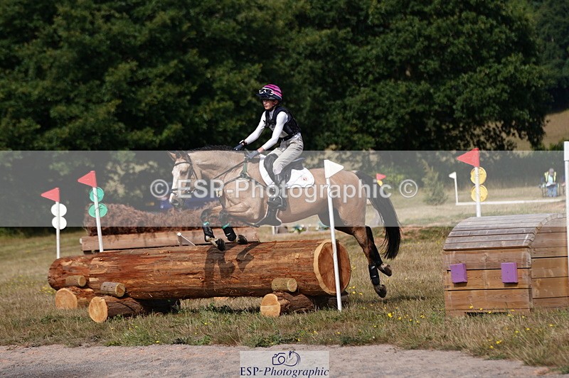 250802A-103818-01464 - A-008-Sophia.Vestey-BURDAL.DUKE