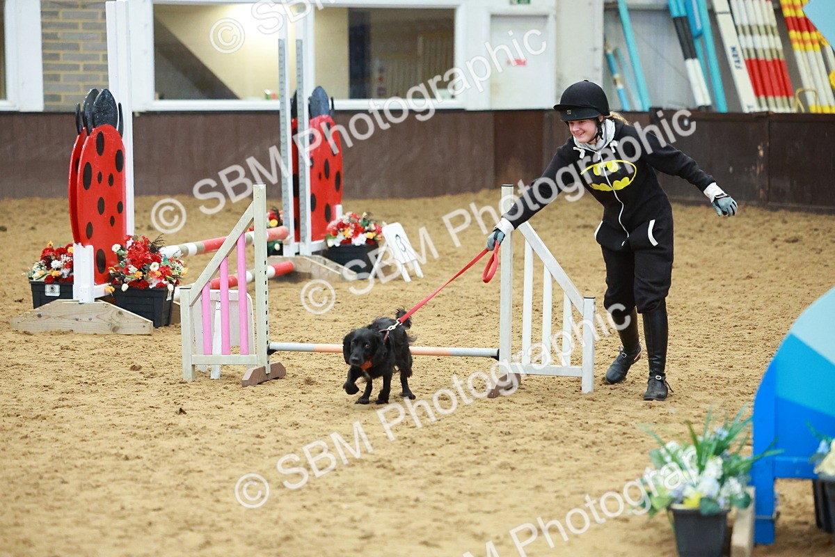 SBM_002473 - Class 3 - Horse & Hound (60cm)