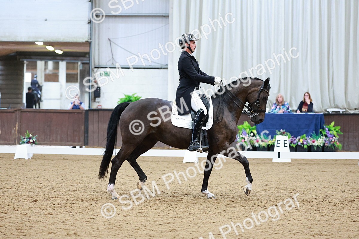 SBM_016686 - Class 5 - FEI INT II - 17.24-18.20
