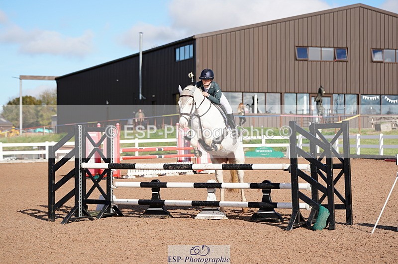 241027A-115346-02630 - SUN Cls 6 Pony Newcomers and 1m Open