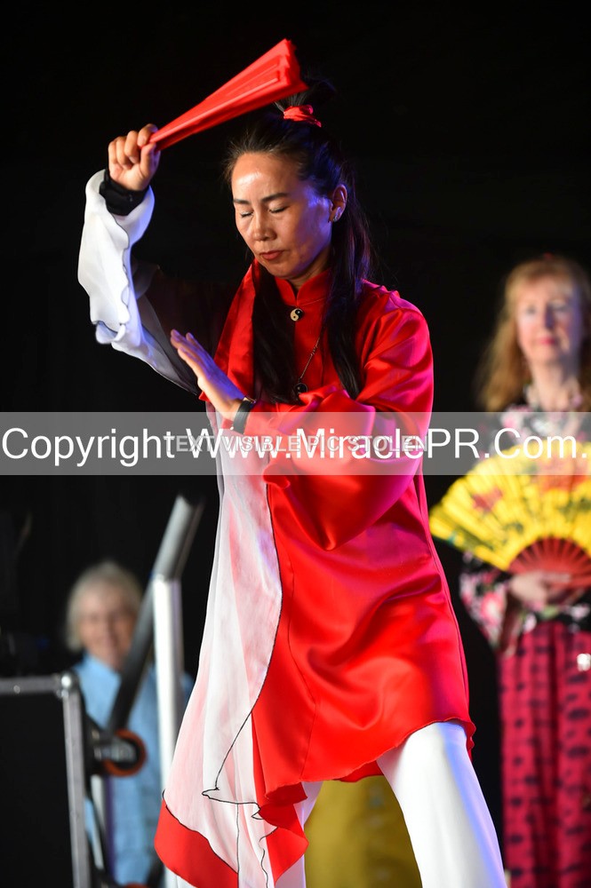 SH4_1670 - Tai Chi with Lisa Kay.