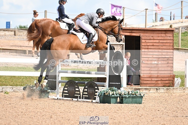 250723-154043-01190 - Cls 6 Foxhunter and 1.20m