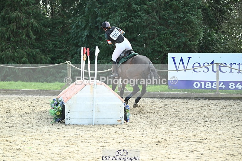 250309A-140249-01557 - Cls 03 90cm 13.50 to CW