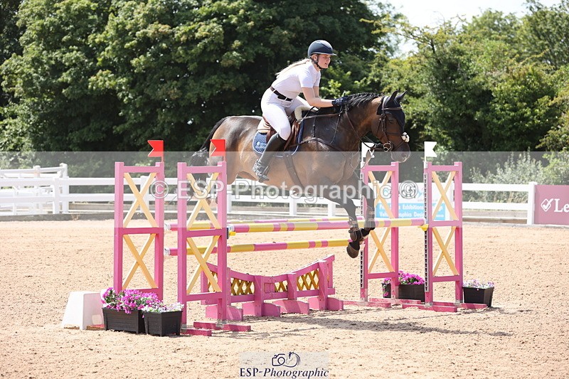 240718A-131048-05447 - Cls 9, 1 Star Bronze Tour 1.10m