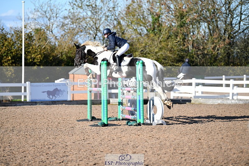 231110A-132204-00538 - Cls 5 Newcomers & 1.10m Open