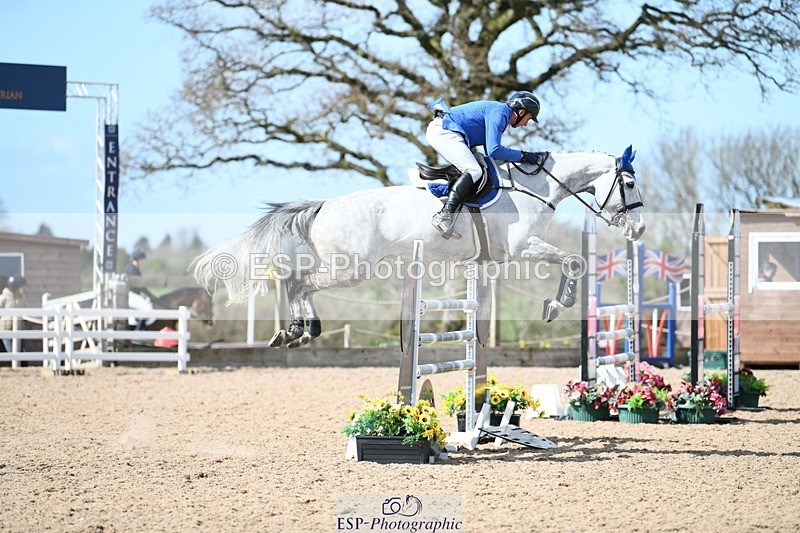 250328-130236-01124 - Cls 3 Snr Foxhunter