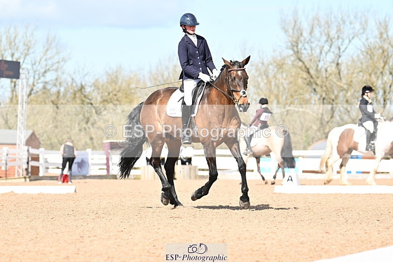 240324A-125007-02393 - Novice 28, 12.15 to 13.00