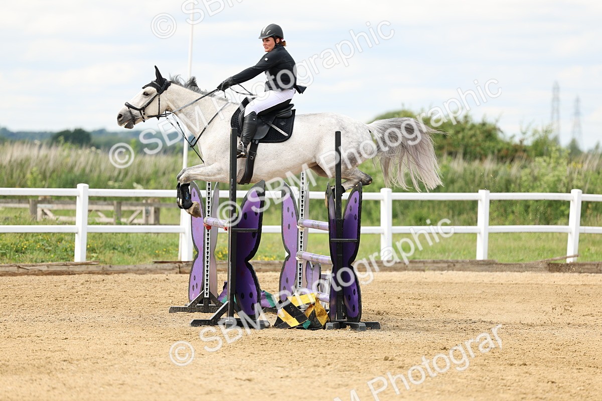 SBM_006092 - Class 19 - Senior Newcomers - 1.10m