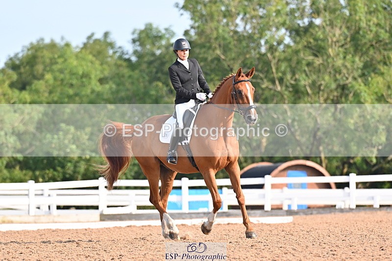 240817A-092419-06599 - 128-Kate.Lewis-Freeloader