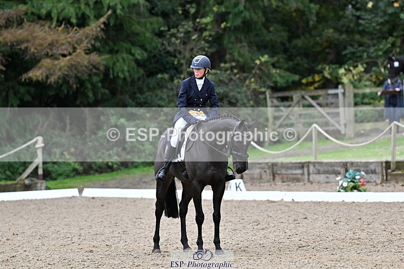 251022A-151611-00505 - B-110-Lizi.Popham