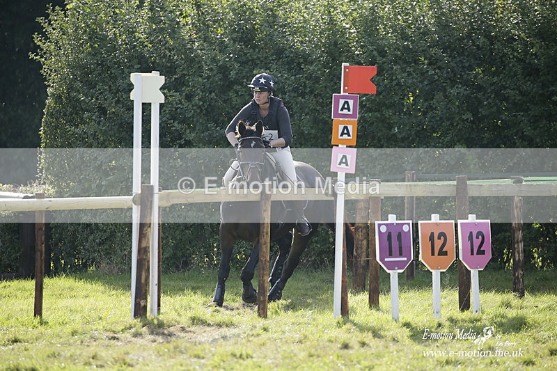  WWHT 171021 4022 - Open (1.00m)  17/10/21