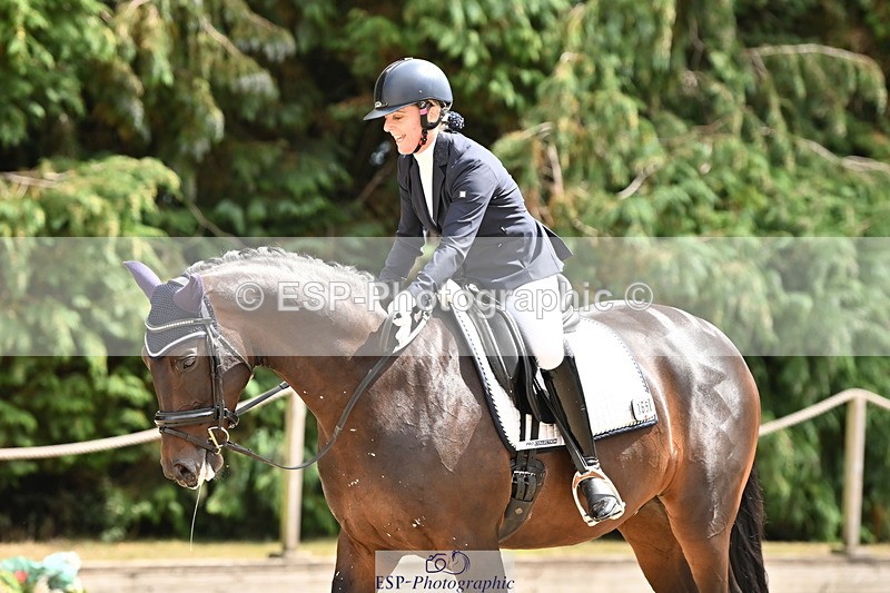 250808A-141405-00836 - 065-Jenny.Lo-VelPrince.T