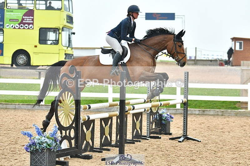 230504A-144021-02097 - Cls 5 1.05m Amateur Quali