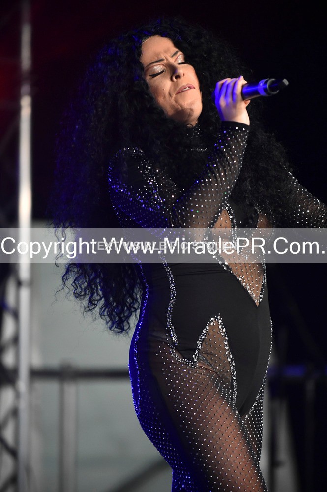 SH4_6483 - The Cher Experience