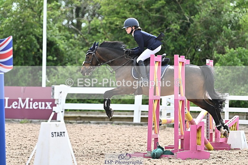 240514A-170550-00180 - 70cm