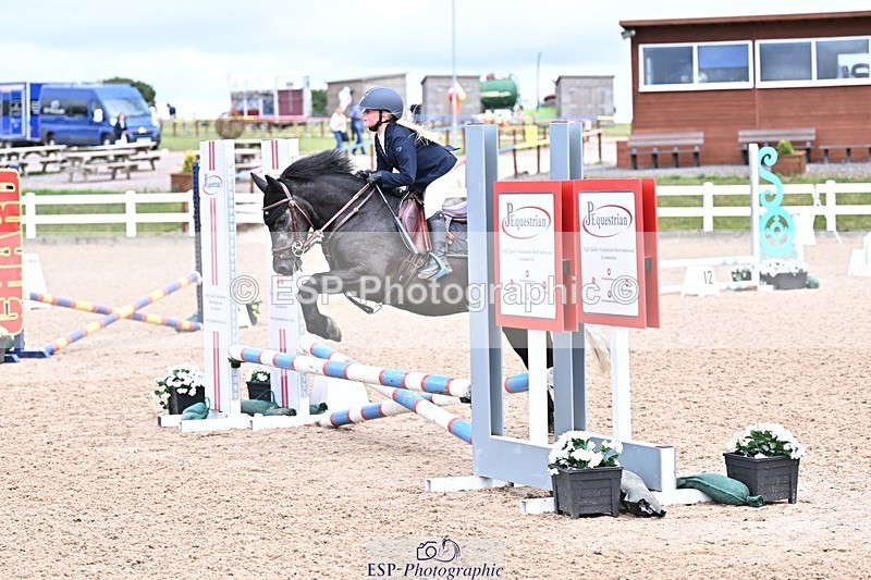 250729-143942-00023 - Clear Round and 60cm