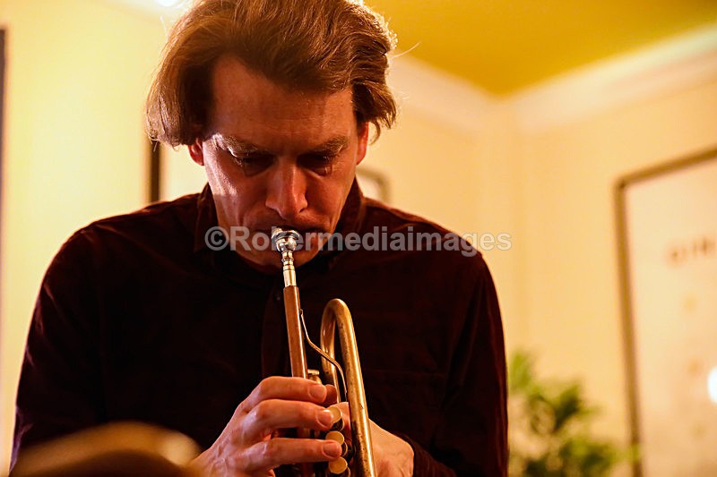  - BEN THOMAS & DAVIDE LOGIRI TRIO