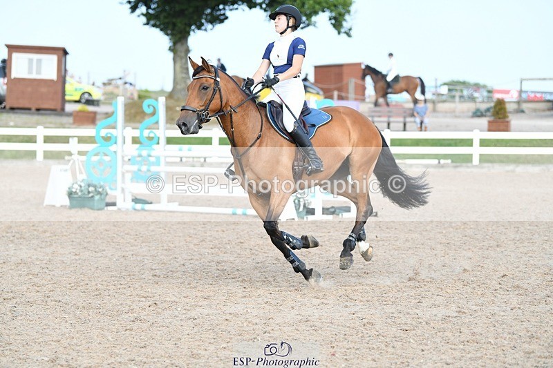 250725-170954-04109 - Cls 10 1.05m Amateur Quali