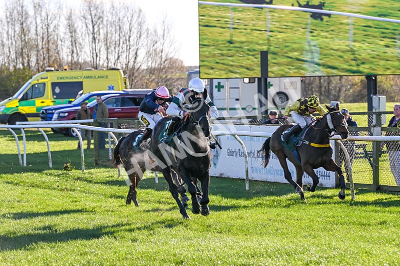 211125-Race 1-I See The Sea-6709 - Race 1