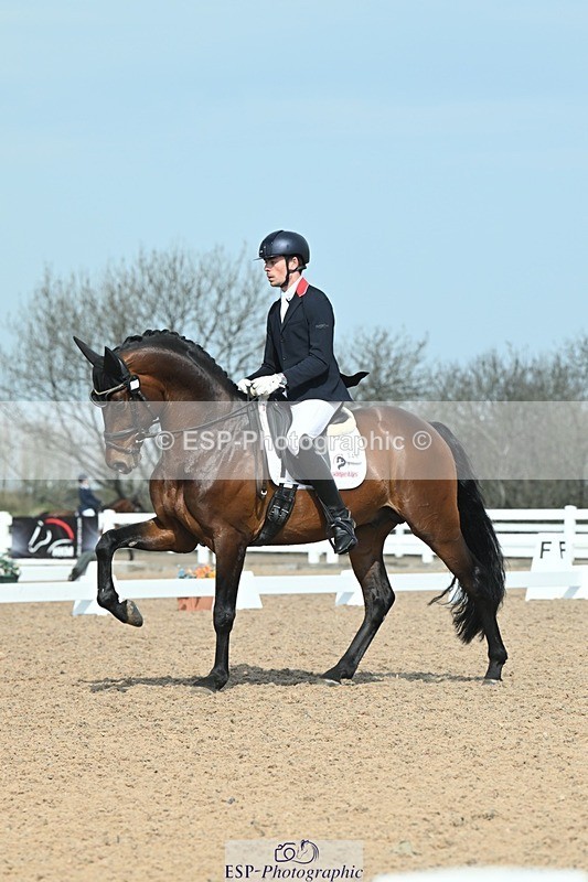 250403-104341-01575 - 048-Angus.Corrie-Deane-Maigret.VD.Watermolen