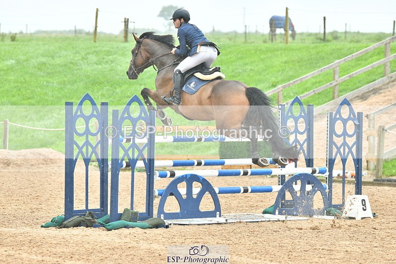 230805A-123608-00474 - Cls 3 Snr Foxhunter & 1.20m Open