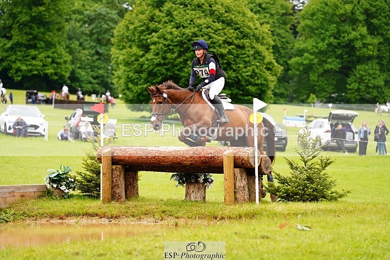 240525-165652-18943 - 279-MHF_LADY-Poppy_von_Maltzahn