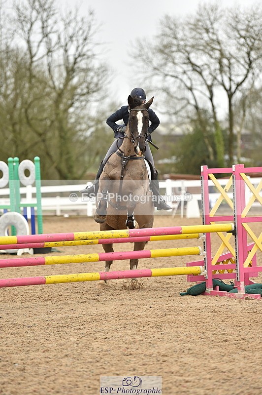240405A-104850-00592 - Cls 8 British Novice and 90cm Open