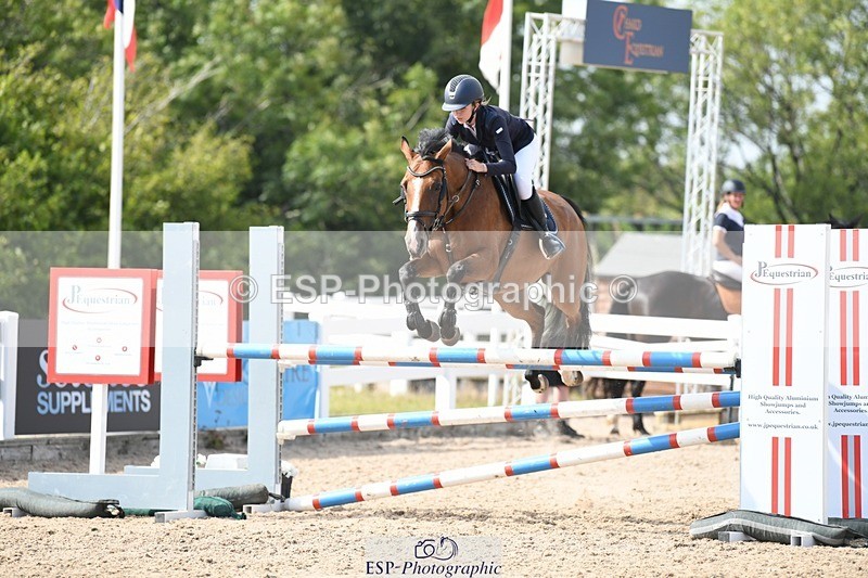 250725-164213-03994 - Cls 10 1.05m Amateur Quali