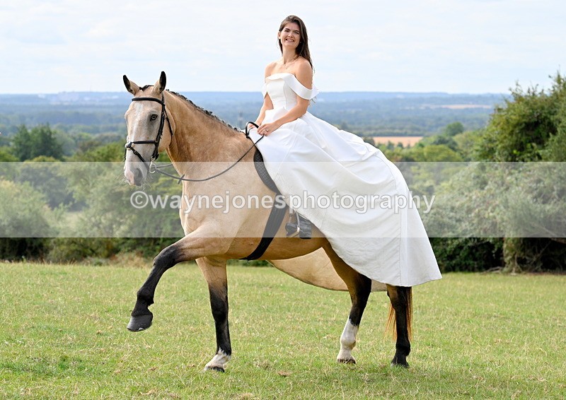 WJ7_5812 - Zoe & Fred Wedding Dress Shoot 09-08-25