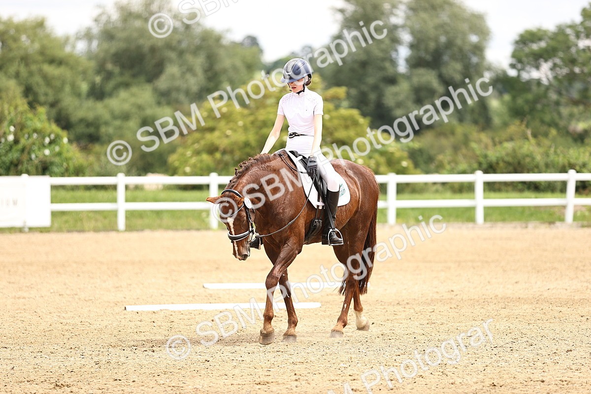 SBM_000902 - Class 4 - Novice 5