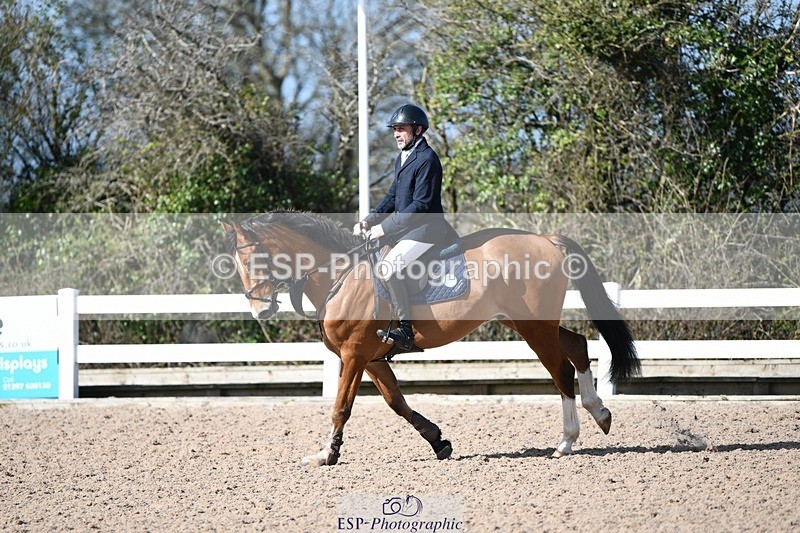 250330-103645-06192 - Cls 32 British Novice and 90cm