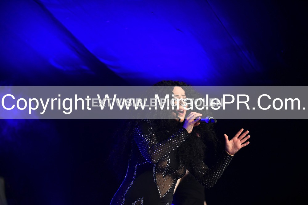 SH4_6082 - The Cher Experience