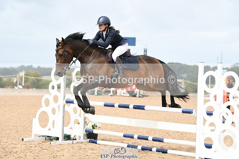 250807-114421-00771 - 1m Round 1