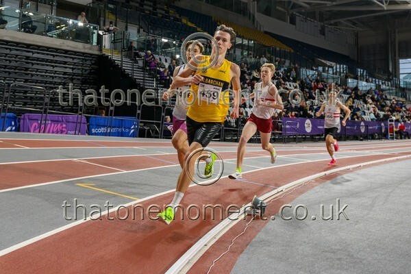 AgeInd25SAT-922301 - Track Male